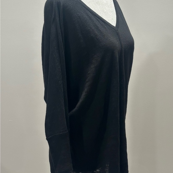 Eileen Fisher Women’s Long Sleeve V-Neck Linen Blouse Size PM - Picture 4 of 6